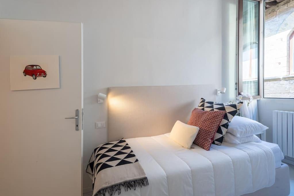 Belledonne Apartment-Hosted By Sweetstay Флоренция Екстериор снимка